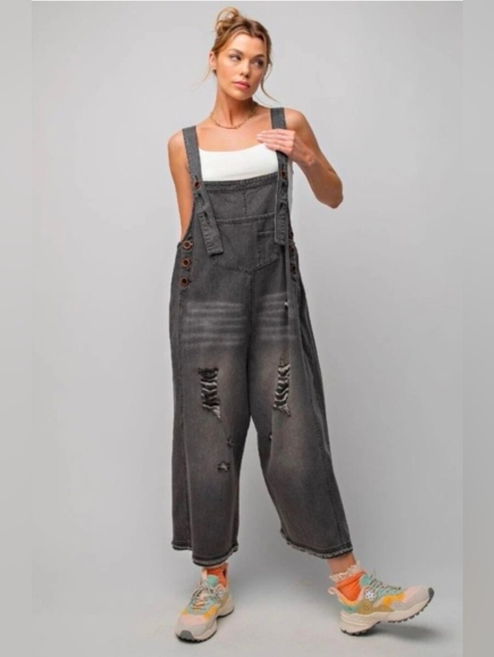 Easel Los Angeles Charcoal Distressed Oversized Denim Overalls Womens L NWT